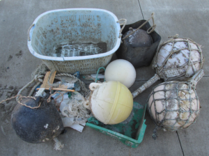 tsunami_debris_crates_buoys